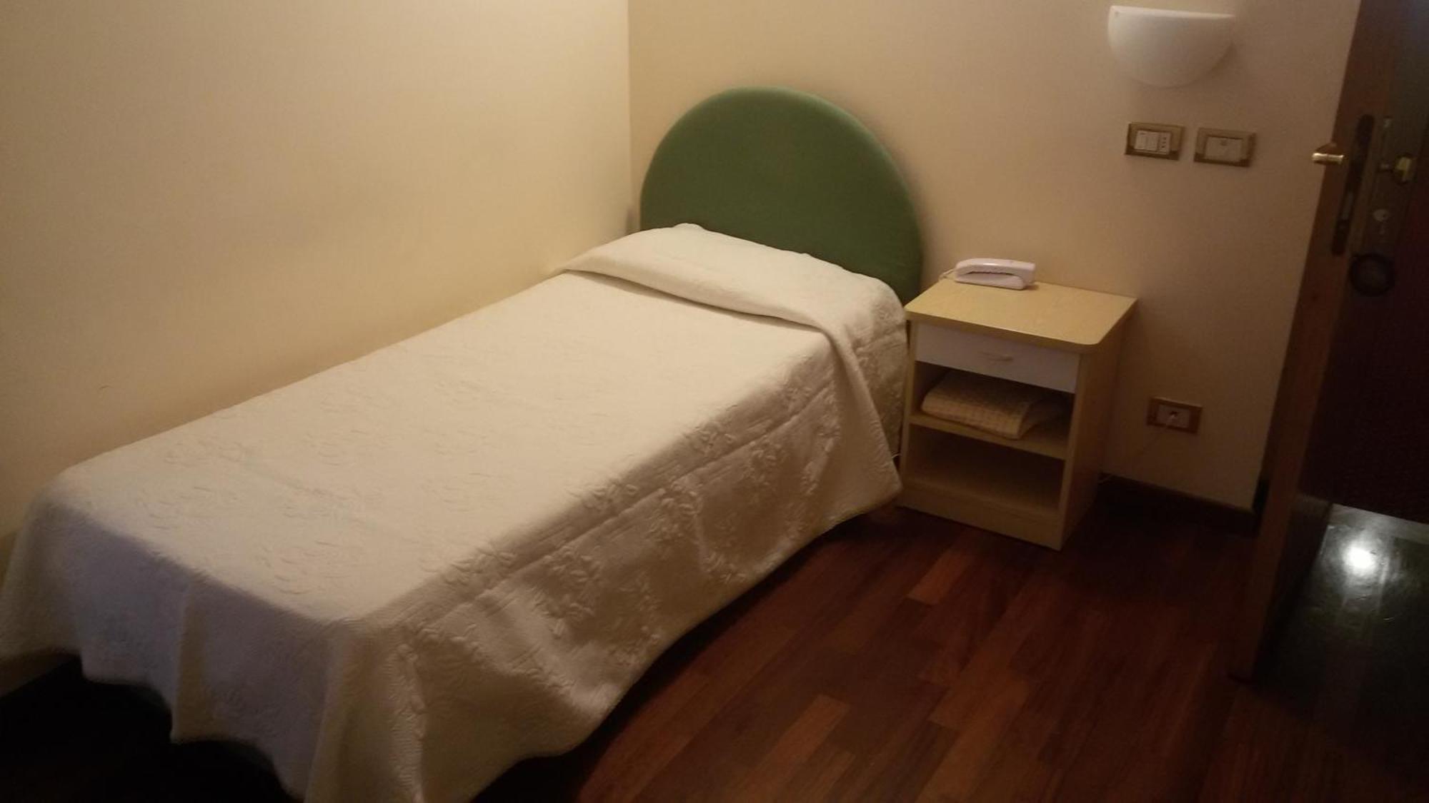 Hotel Villa Ricci & Benessere Chianciano Terme Habitación foto