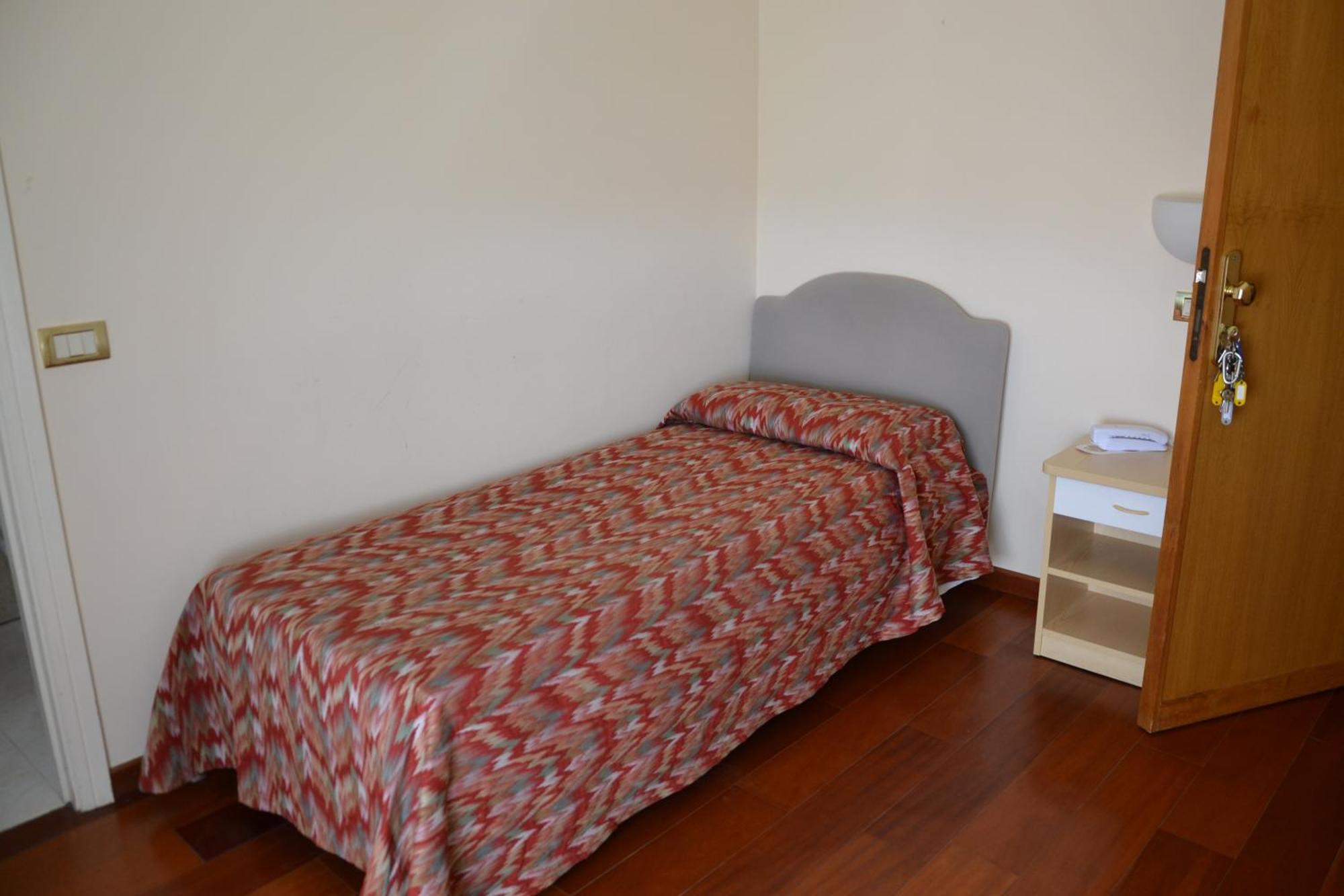 Hotel Villa Ricci & Benessere Chianciano Terme Habitación foto